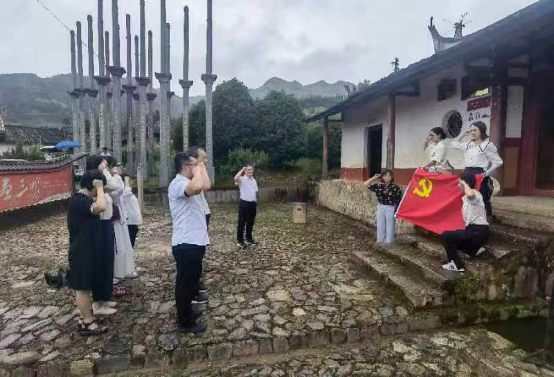 4.jpg 4.jpg